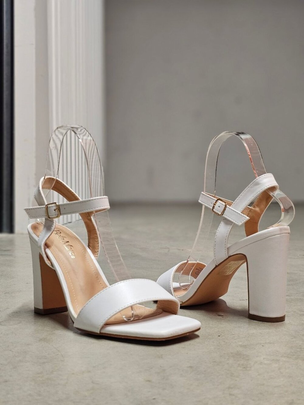 White Block Heeled Sandals With Adjustable Ankle Strap & Open Toe Design – Elega